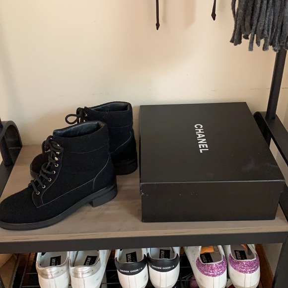 Chanel boots - Picture 3 of 5